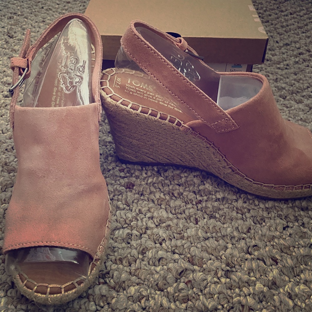 Toms wedges